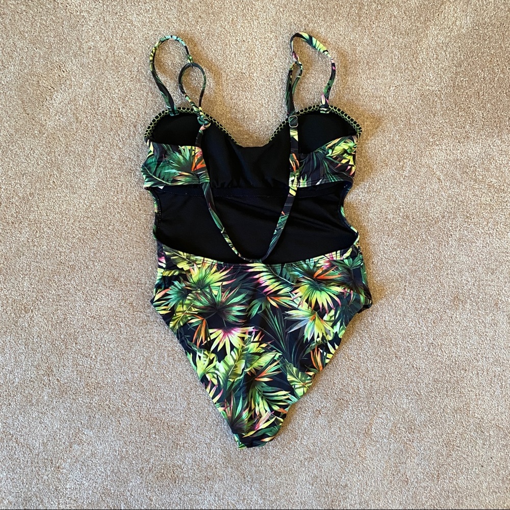 Tropical One-Piece - Picture 2 of 3
